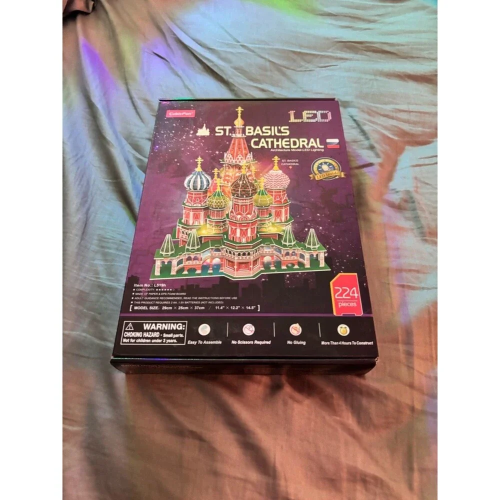 CubicFun: St Basil’s Cathedral LED Lightup Set - New and Unopened - 224 pieces